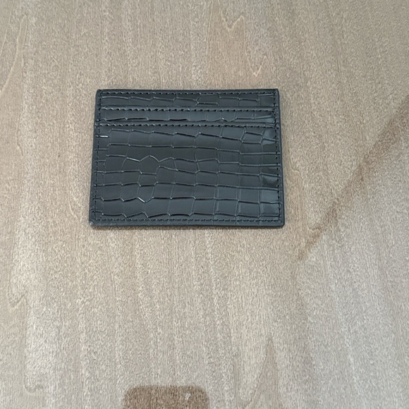 Black Crocodile Pattern Card Holder - Picture 4 of 7